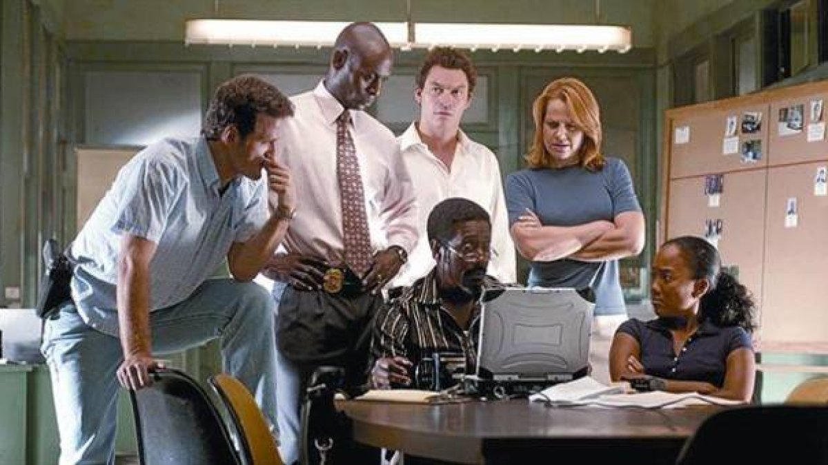 Los principales (y muy carismáticos) protagonistas del cuerpo de policía de Baltimore, en una imagen de 'The wire'.-Foto: EL PERIÓDICO