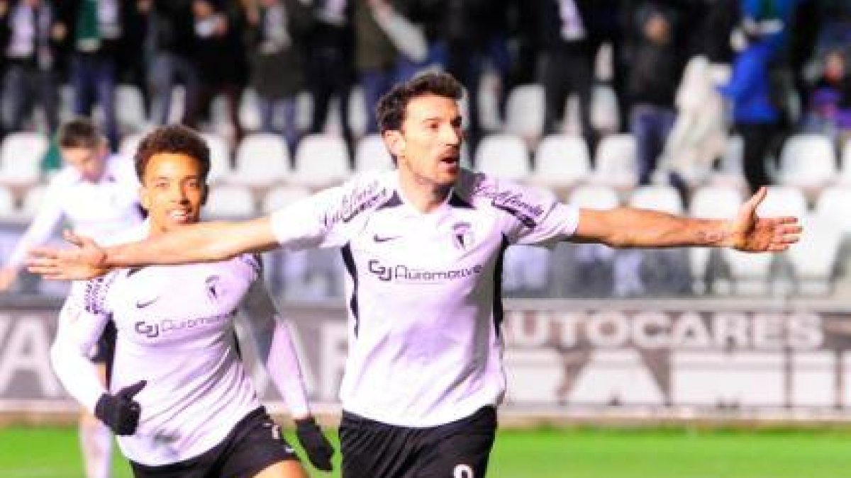 Toché celebra el gol que marcó el pasado domingo ante el Athletic B.-ISRAEL L. MURILLO