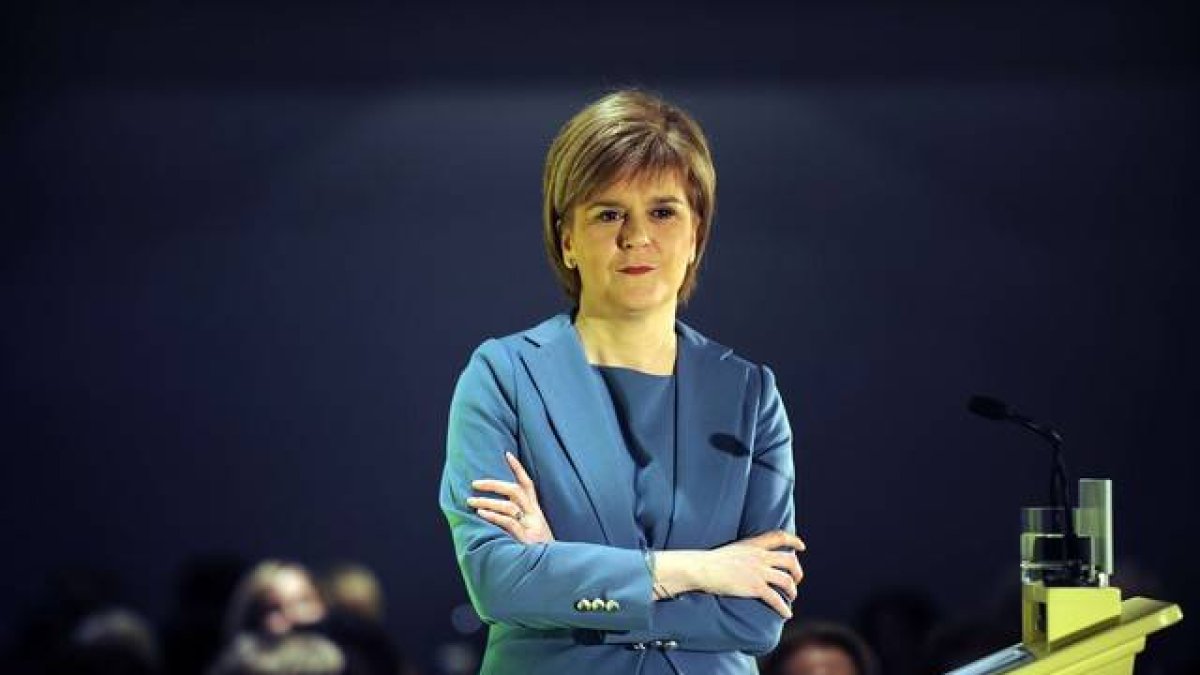 La primera ministra de Escocia y líder del SNP Nicola Sturgeon, en un discurso electoral en Glasgow.-Foto: AFP / Andy Buchanan