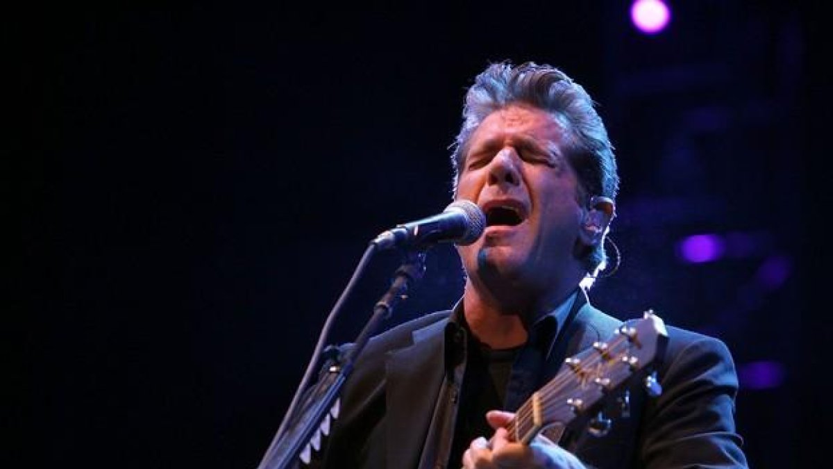 AFP / KARL WALTER   Glenn Frey, durante una actuación de los Eagles, en el festival Stagecoach (California), en el 2008.-AFP