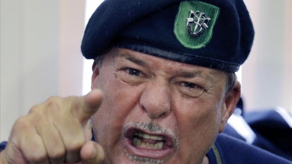 John Sweeney es una de las personas que ha denunciado que sufrió abusos a los 12 años en un colegio de Newton.-AP / ELISE AMENDOLA