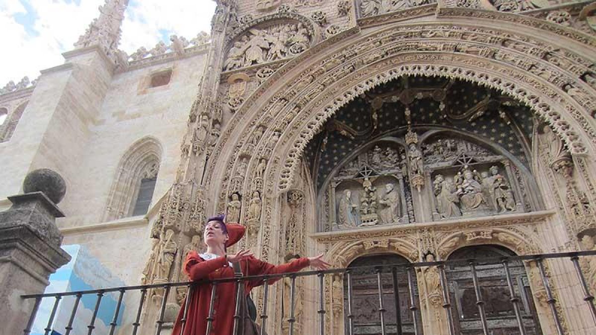 Visita teatralizada en el casco histórico de Aranda a cargo de la Concejalía de Turismo.-L.V.