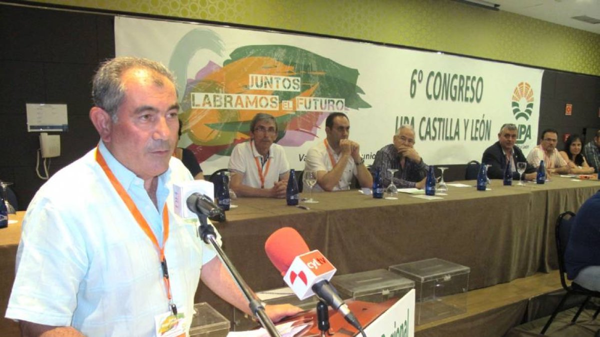 Aurelio González, secretario general de UPA Castilla y León, interviene en el VI Congreso Regional de UPA Castilla y León-Ical