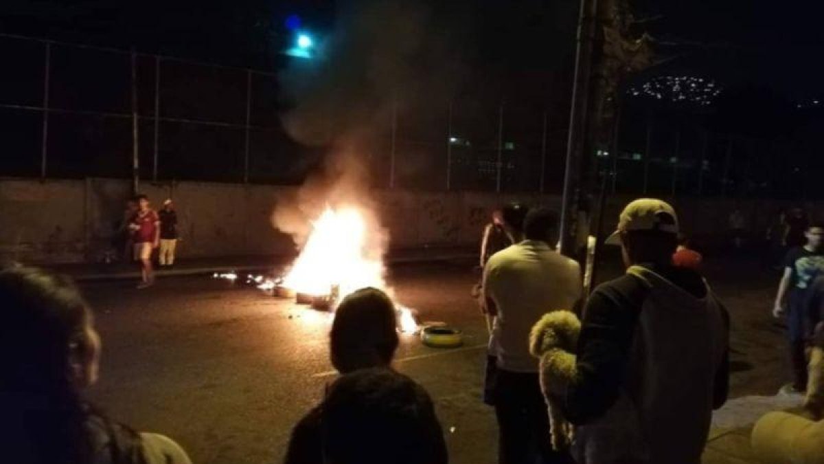 En la capital venezolana se han producido más de 20 protestas de este tipo.-TWITTER