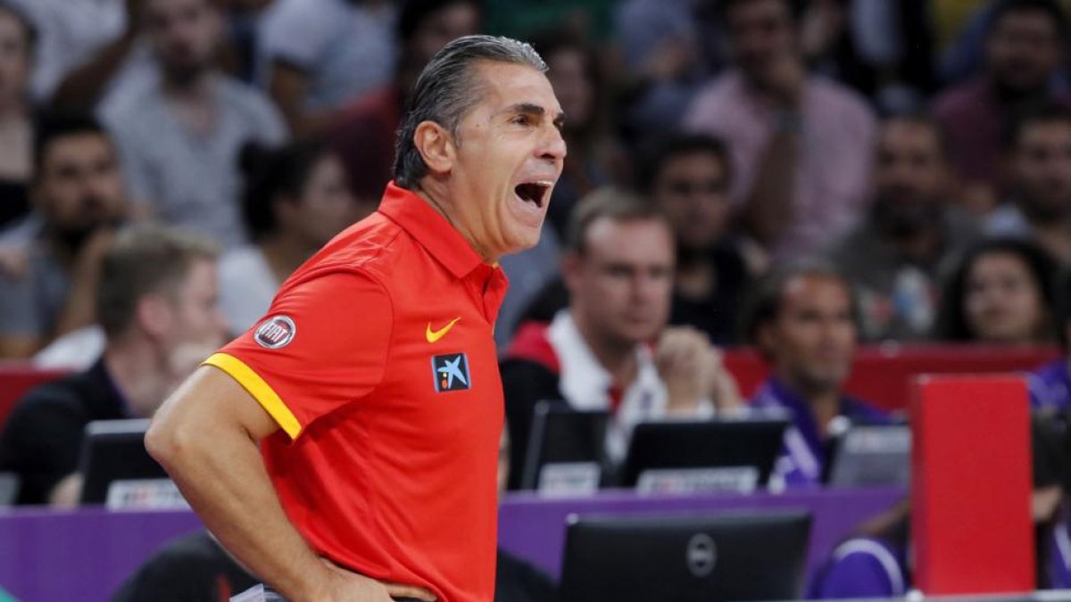 Scariolo, durante el partido ante Alemania-JUAN CARLOS HIDALGO (EFE)