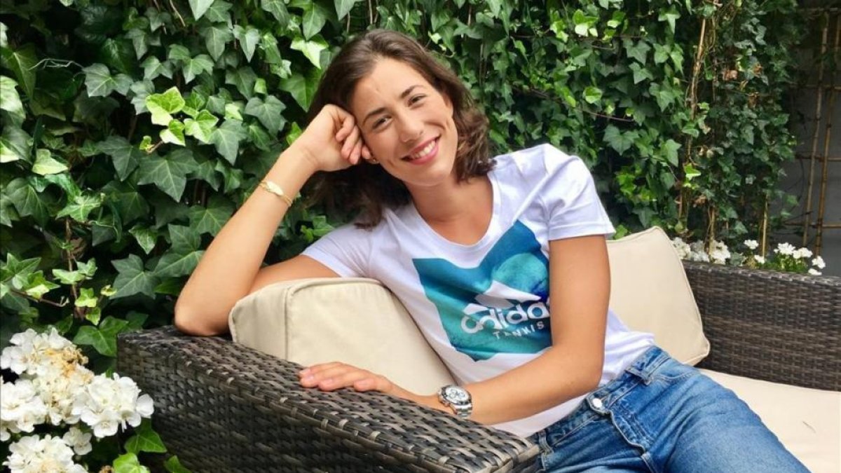 Muguruza posa relajada en la sesión abierta con la prensa-CECILIA CASLA