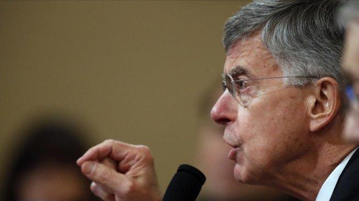 William Taylor, mayor diplomático de EEUU en Ucrania, durante su declaración.-AP