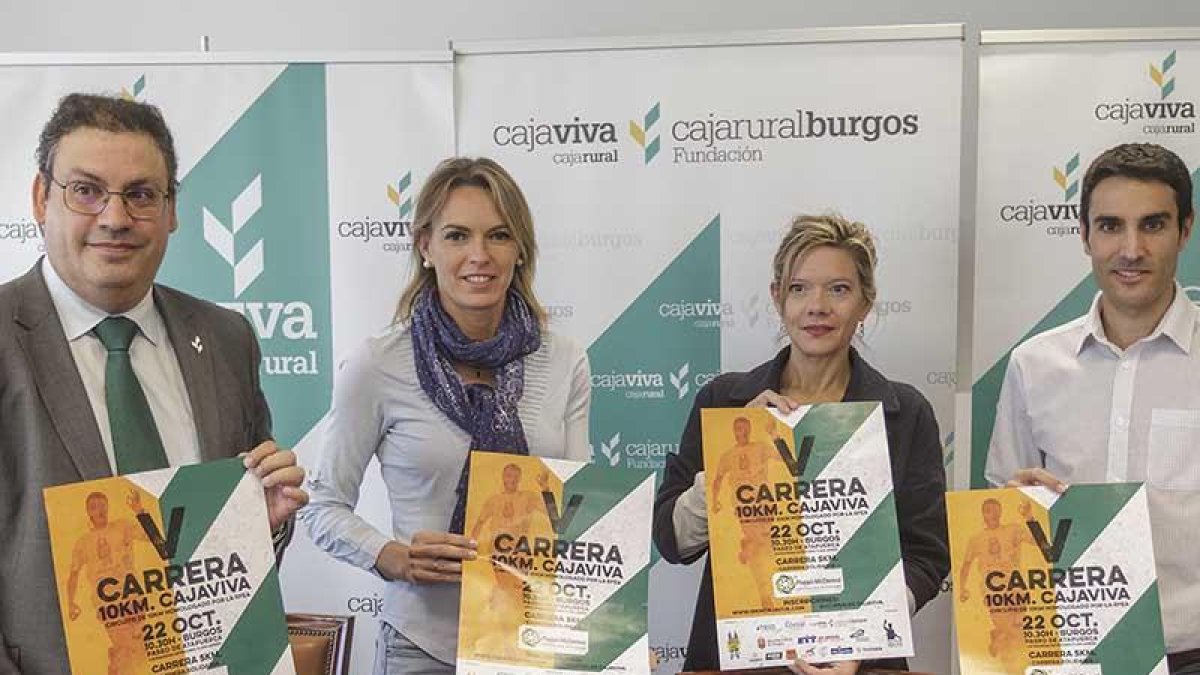 De izquierda a derecha Germán Martínez, Lorena de la Fuente, Mercedes Rodríguez y Diego Ruiz.-SANTI OTERO
