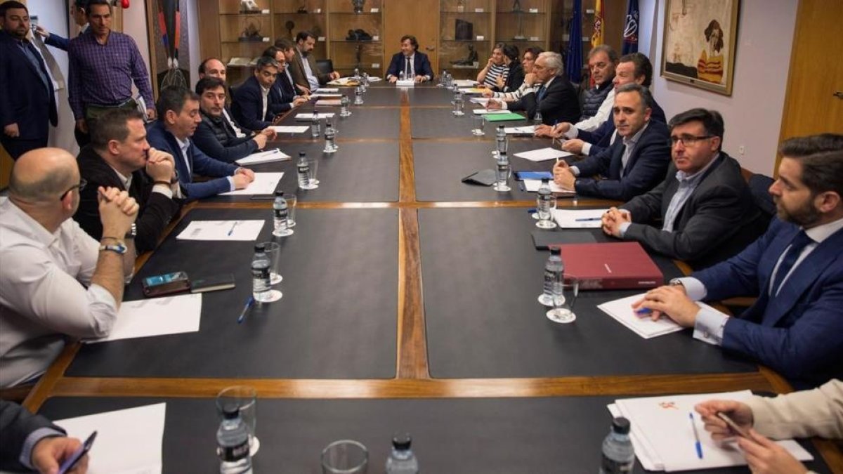 Reunión entre la ACB y la ABP en el Consejo Superior de Deportes.-/ EFE / RODRIGO JIMÉNEZ