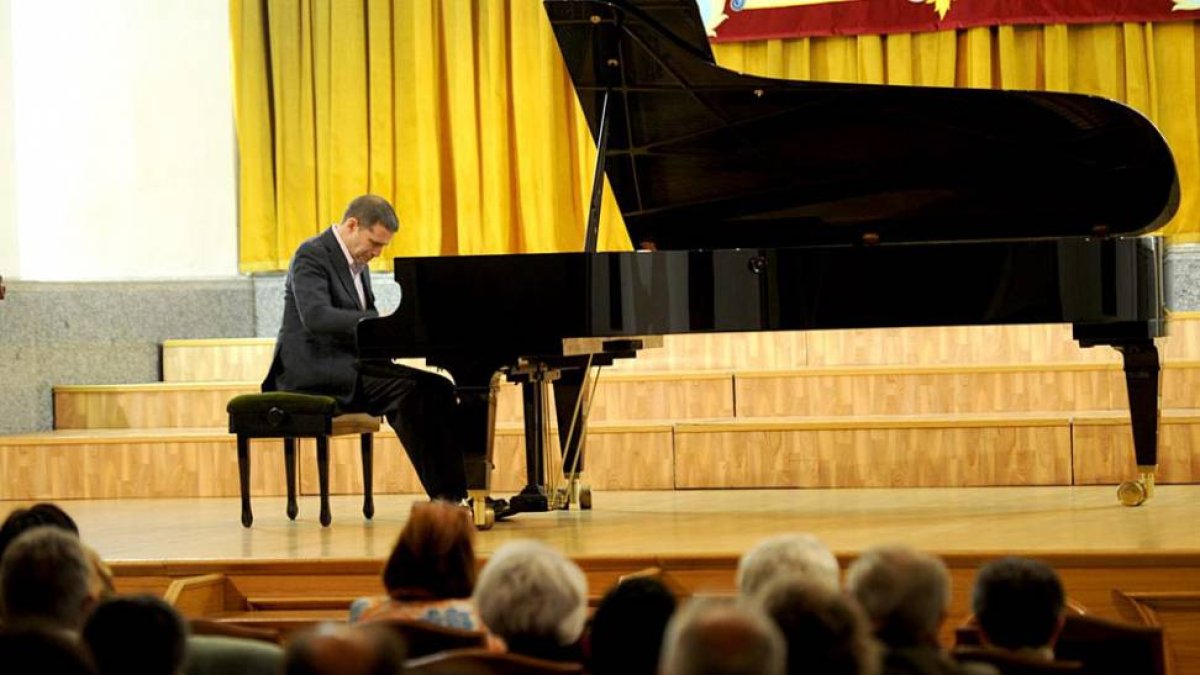 Adam Kent volverá a abrir el ciclo de conciertos, que empieza mañana.-Israel L. Murillo