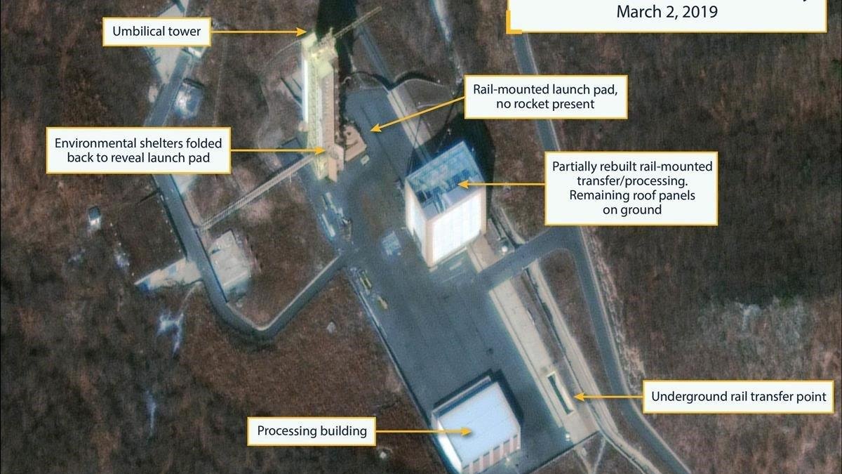 Distribución de la planta de misiles de Sohae en Corea del Norte. / REUTERS Imágenes por satélite analizadas hoy por expertos muestran la reconstrucción parcial de instalaciones en la base de misiles norcorea-