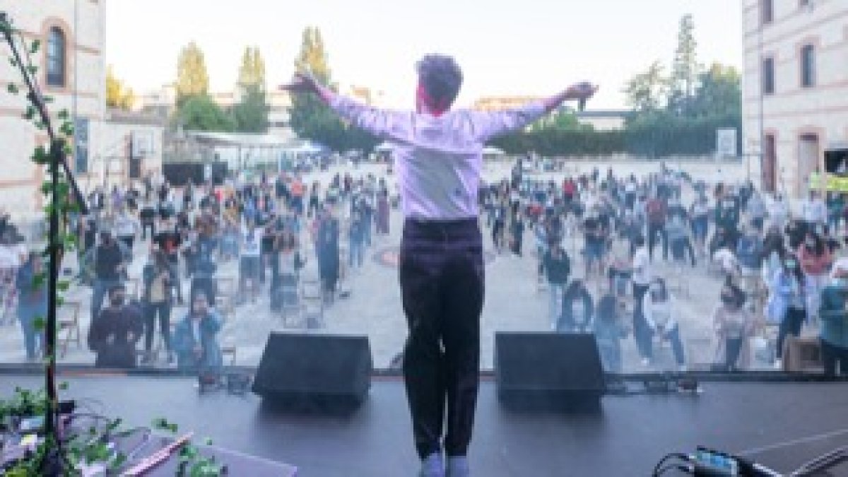 La primera edición de iuBento, en 2021, se celebró con restricciones de aforo y con el público sentado debido a la pandemia. RODRIGO MENA