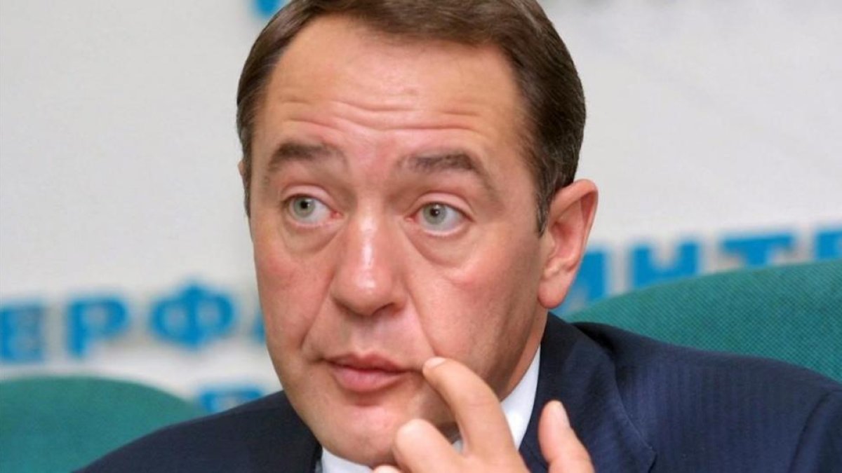 El exministro de Informacion ruso, Mijail Lesin, durante una rueda de prensa en Moscu en enero de 2002.-SERGEI ILNTSKY