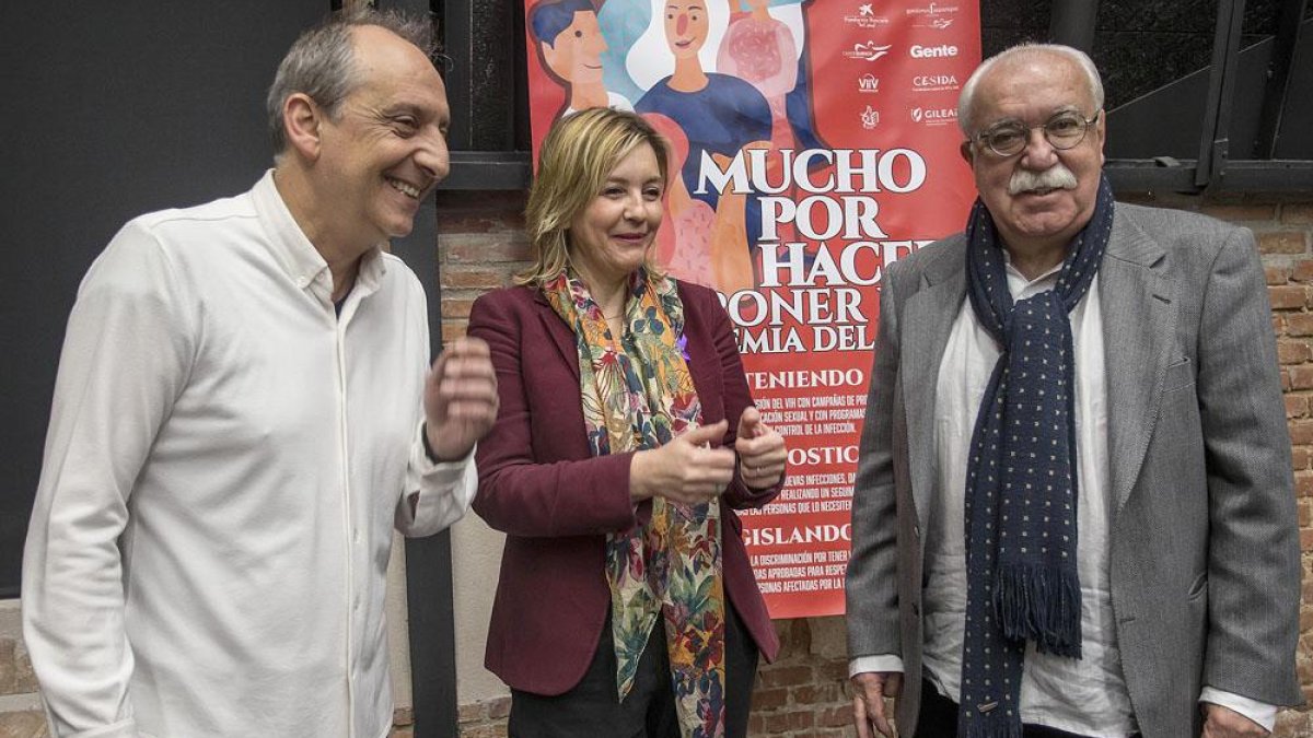 José Antonio Noguero, Sonia Rodríguez y Juan Francisco Lorenzo durante la rueda de prensa en La Estación.-SANTI OTERO