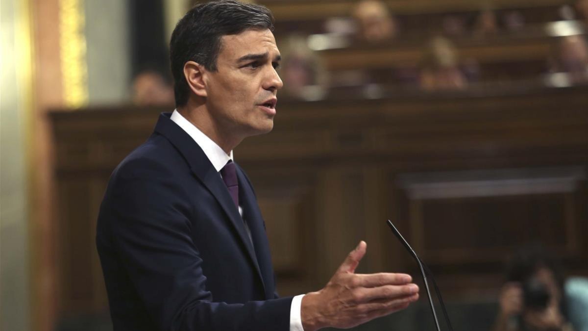 El Presidente del Gobierno y Secretario General del PSOE, Pedro Sanchez, en el Congreso de los Diputados.-DAVID CASTRO