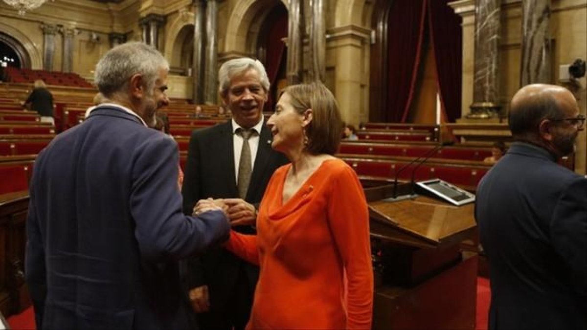 Carrizosa, Reyes y Forcadell, este viernes en el hemiciclo.-ALBERT BERTRAN