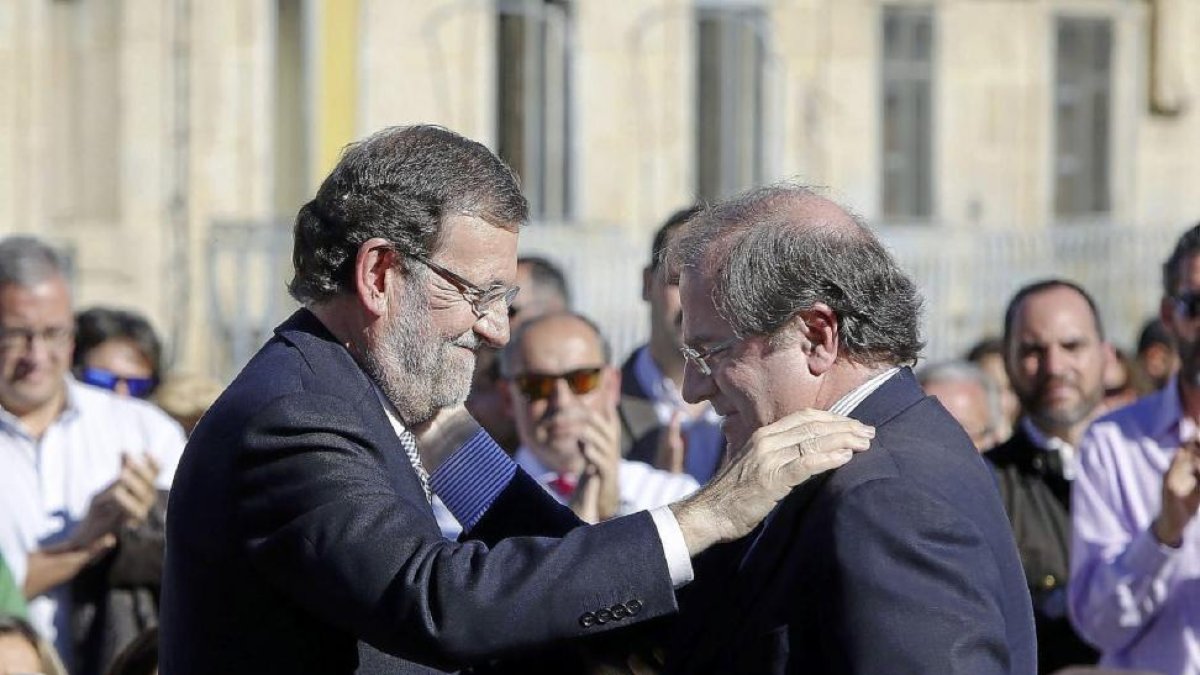 Mariano Rajoy y Juan Vicente Herrera en Béjar.-