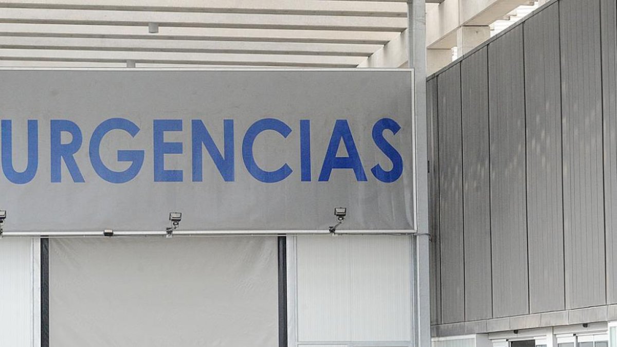 Imagen de la entrada de Urgencias del Hospital Universitario.-ISRAEL L. MURILLO