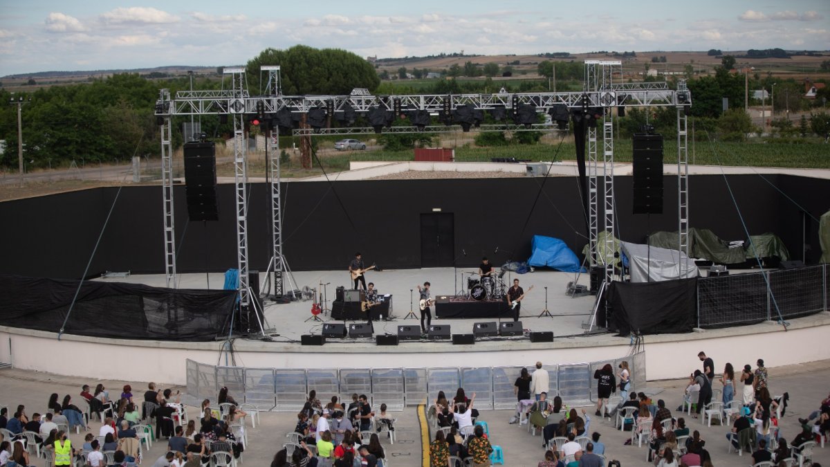 ffcd190a-5859-44f8-a433-81c3123ad360