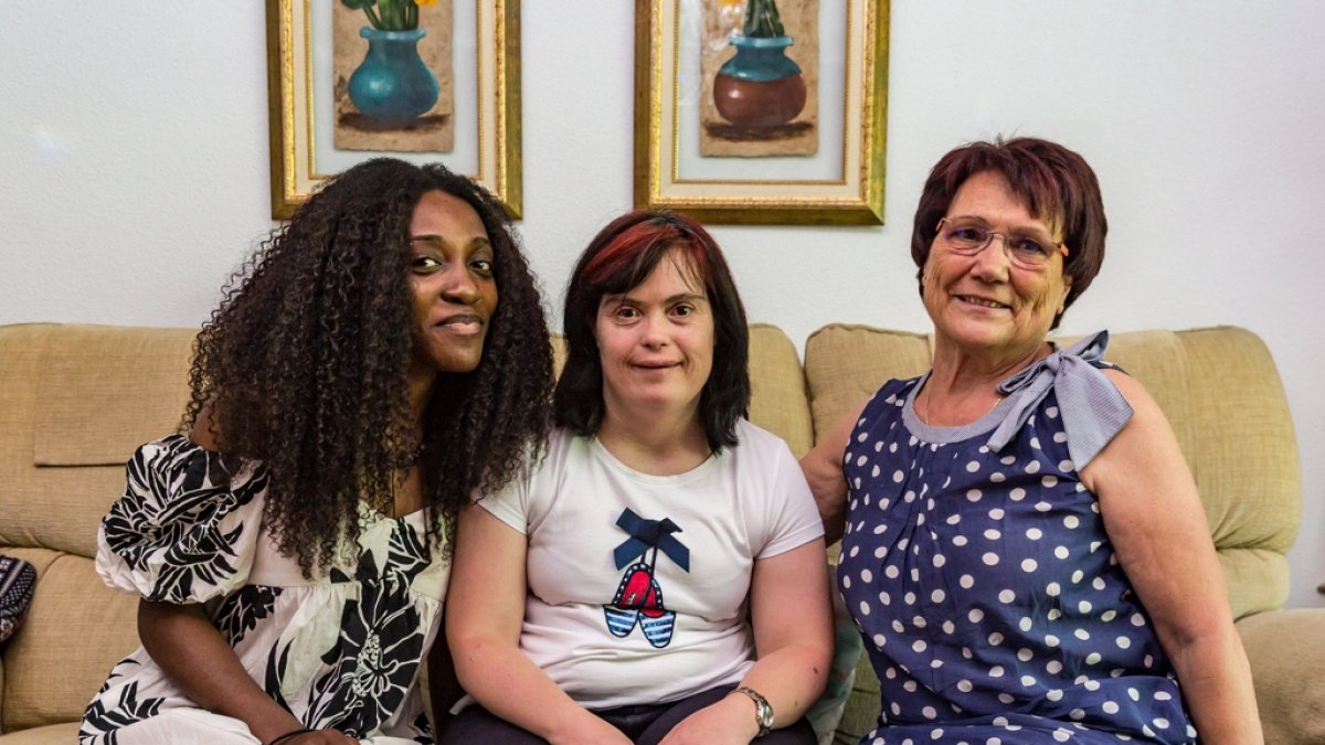 Marta, Laura y Ana participaron en una de las ediciones anteriores del programa de Alojamientos Compartidos. UBU