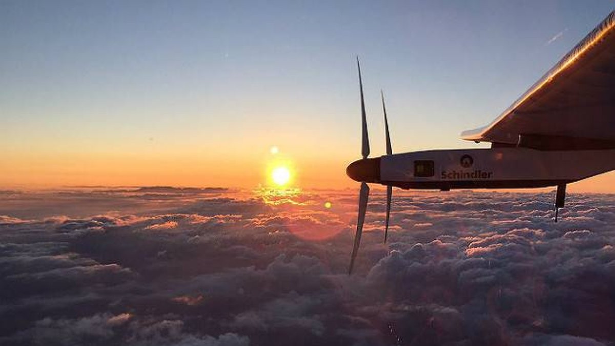 El Solar Impulse, este 29 de junio, después de despegar en Nagoya (Japón).-Foto: EFE