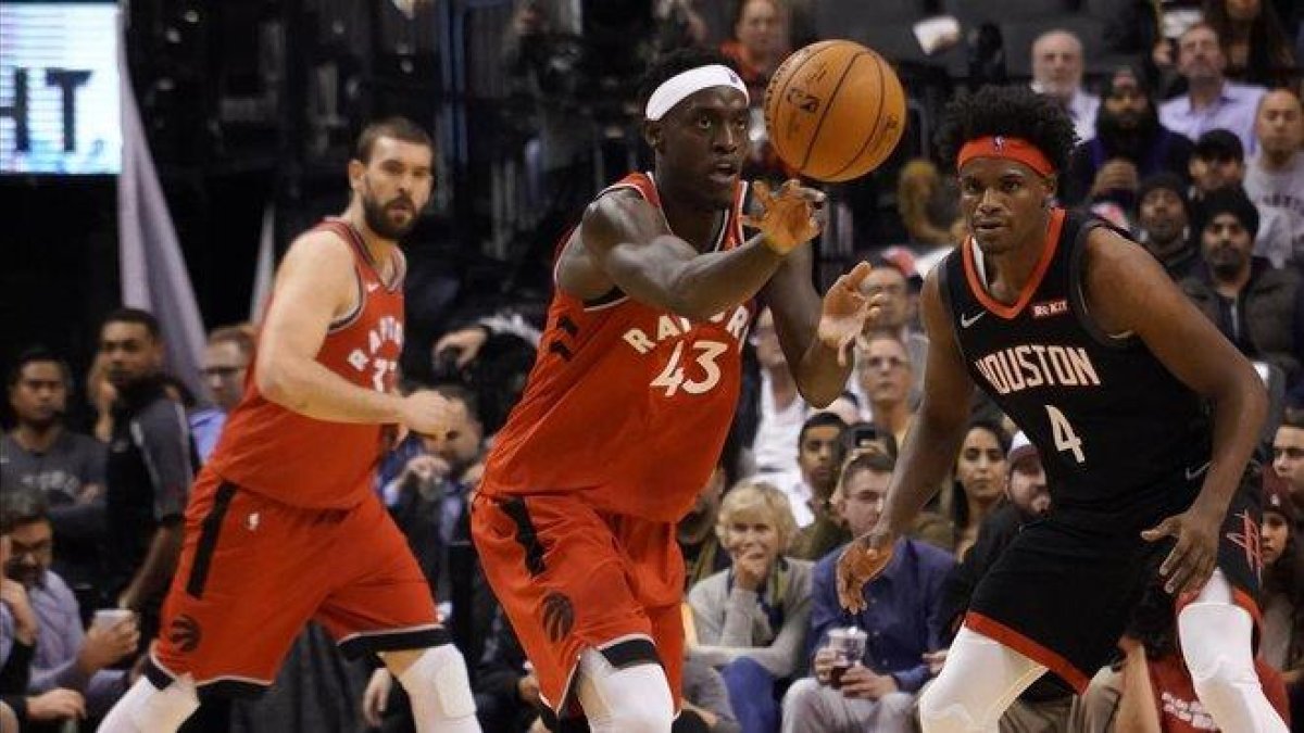 Paskal Siakam, durante un momento del partido de los Raptors contra Houston.-