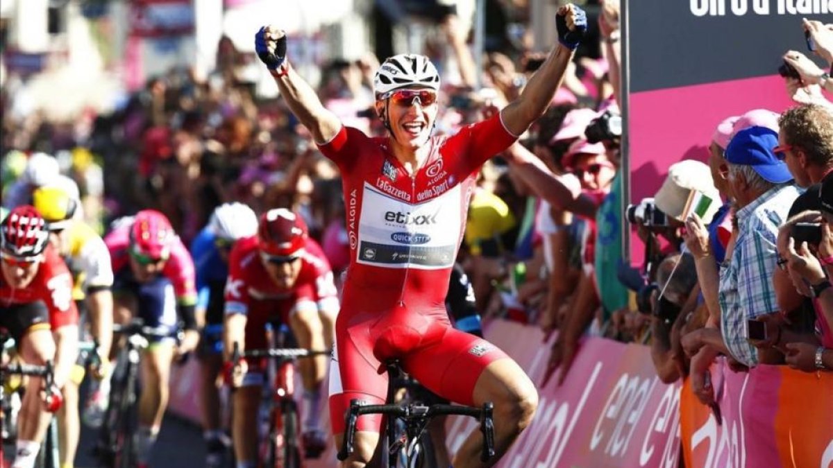 Marcel Kittel se anota la segunda victoria en el Giro.-EFE / VINCENT JANNINK