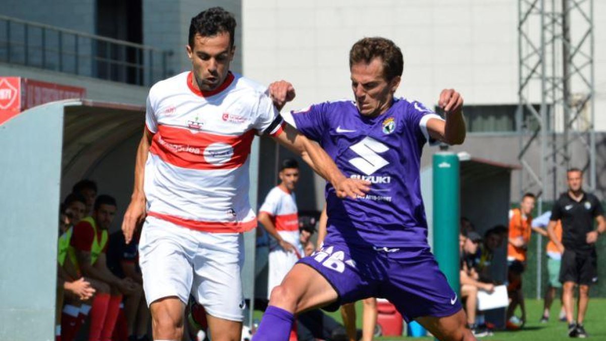 Imagen del encuentro que el Burgos jugó ante el ‘Sanse’.-