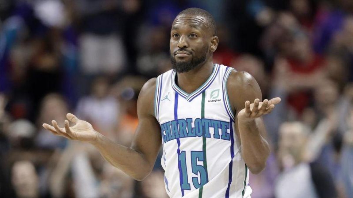 Kemba Walker, tras su exhibición anotadora.-EL PERIÓDICO