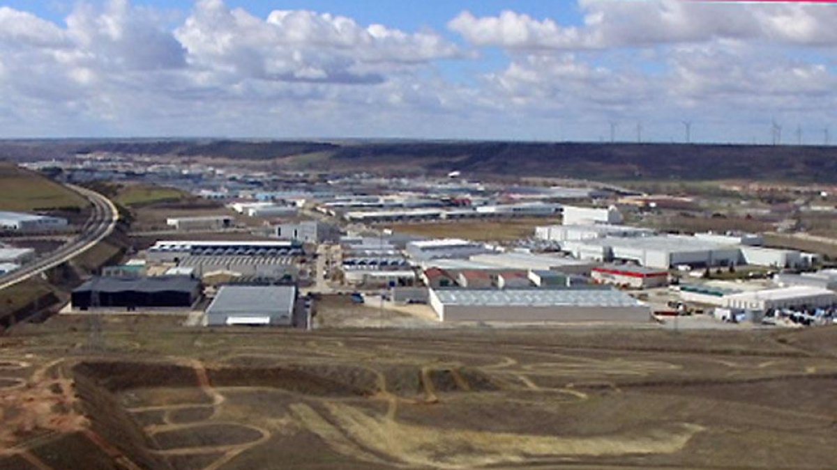 Vista área de parte del polígono industrial de Villalonquéjar.-ISRAEL L. MURILLO