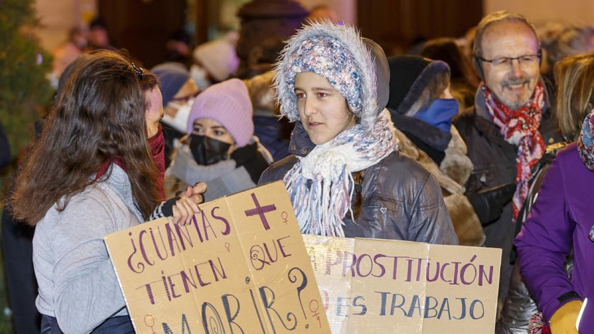 Instante de una manifestación contra la violencia de género en Burgos.