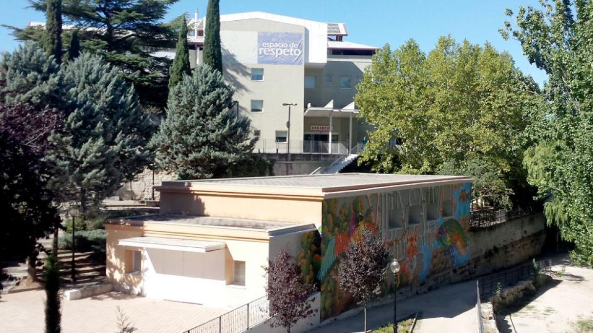 Imagen del exterior del hospital Santos Reyes.