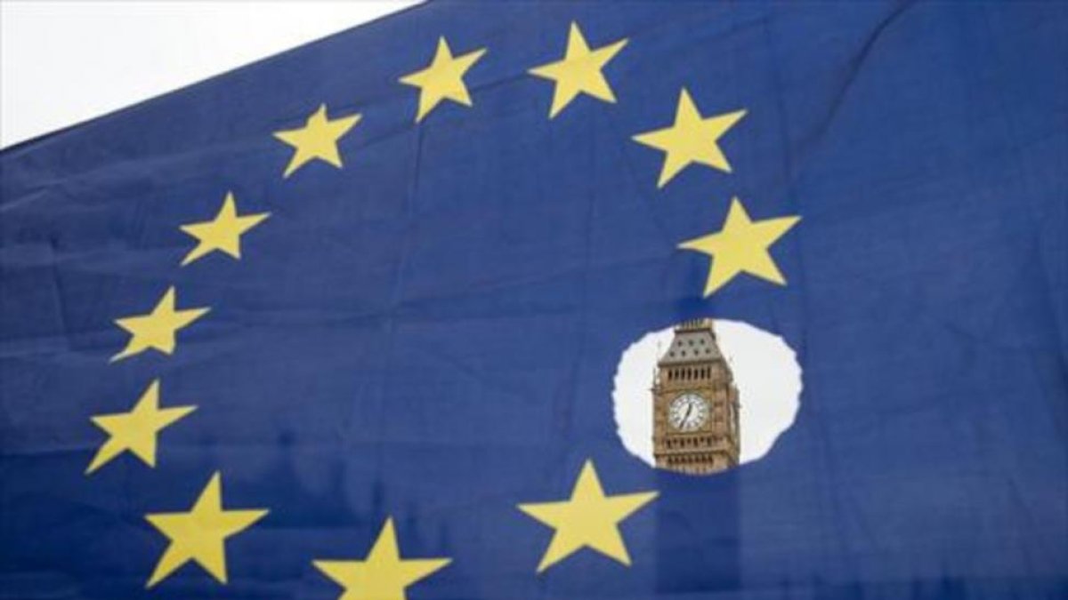 El Reino Unido y los Veintisiete inician hoy la negociación del 'brexit'.-AFP / OLI SCARFF