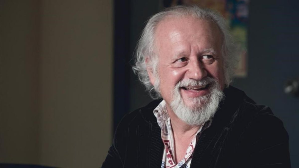 El actor Juan Echanove, caracterizado como Miguel Alcántara, en la serie de TVE-1 'Cuéntame cómo pasó'.-