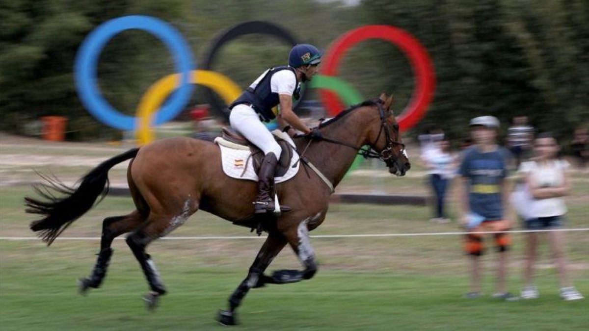 Albert Hermoso, en pleno ejercicio.-EFE / FRISO GENTSCH