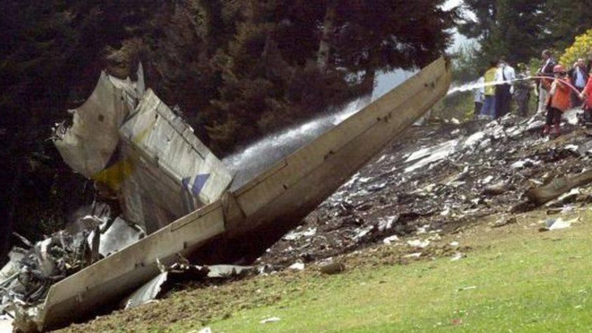 Fuselaje del Yak-42-EL PERIÓDICO