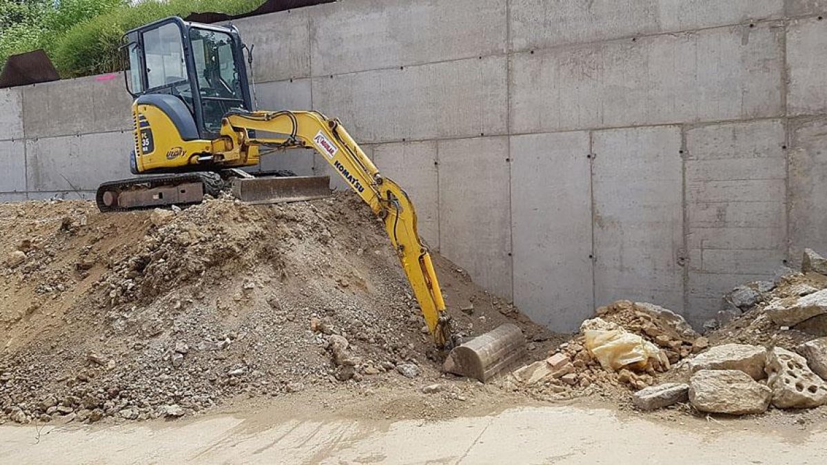 La localidad tiene en marcha varias obras de pavimentación, a las que esperan se sume pronto la siguiente que se licitará en breve.-ECB