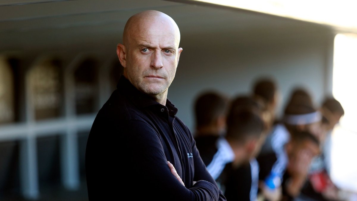 Julián Calero, técnico del Burgos CF. TOMÁS ALONSO