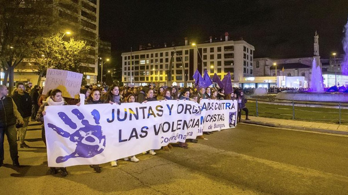«No nací mujer para morir por el simplemente hecho de serlo».-SANTI OTERO