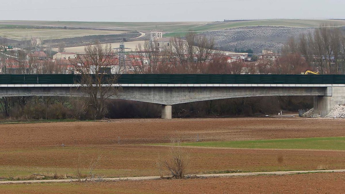 Adif disipa las dudas: el AVE circulará hasta Burgos a 300km/h. RAÚL OCHOA