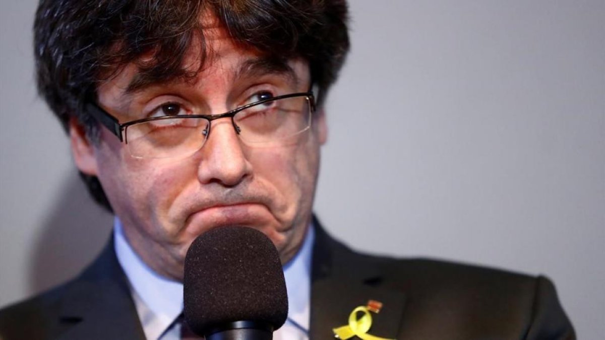 Carles Puigdemont, en una rueda de prensa en Berlín.-REUTERS