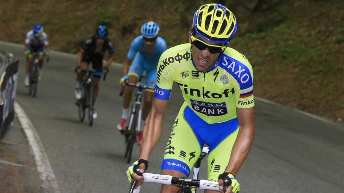 Alberto Contador durante una prueba esta campaña.-