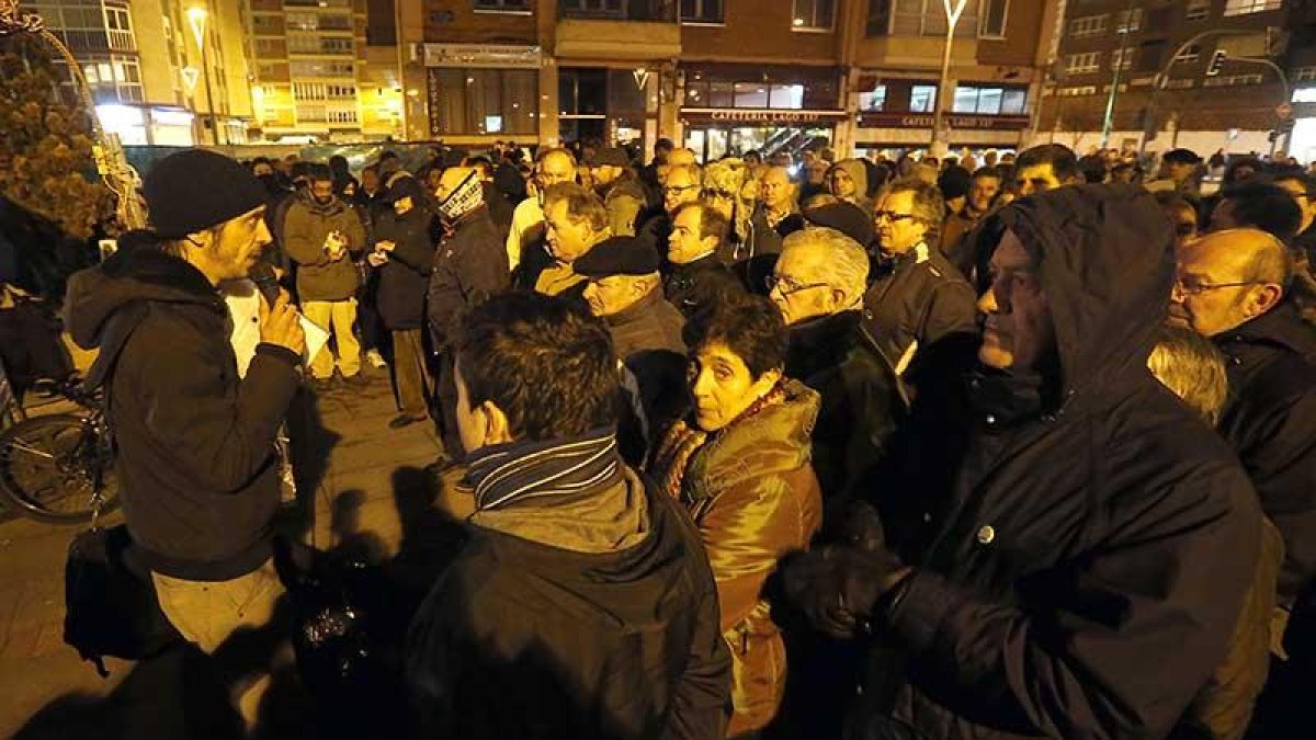 El rechazo a la construcción del bulevar reunió a vecinos y activistas en una misma protesta hace 4 años.-R. OCHOA