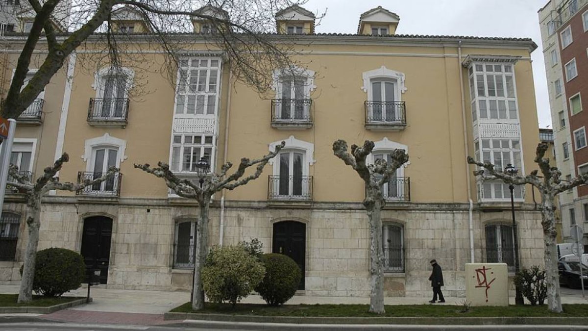 Casa de la Iglesia del Arzobispado de Burgos.-RAÚL G. OCHOA