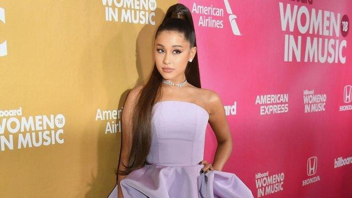 Ariana Grande posa en el photocall de los Billboard s 13th Annual Women In Music, el 6 de diciembre del 2018.-AP / ANGELA WEISS