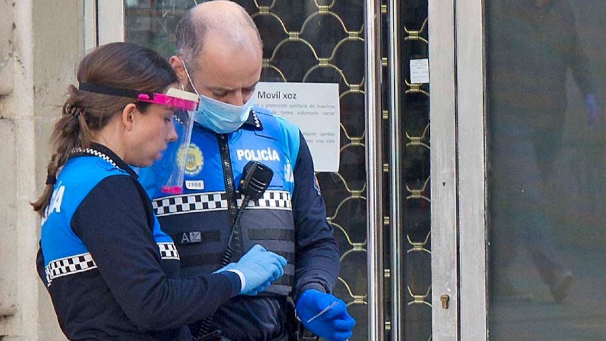 Las denuncias de violencia de género a partir de agentes de policía se han incrementado el último año. RAÚL G. OCHOA