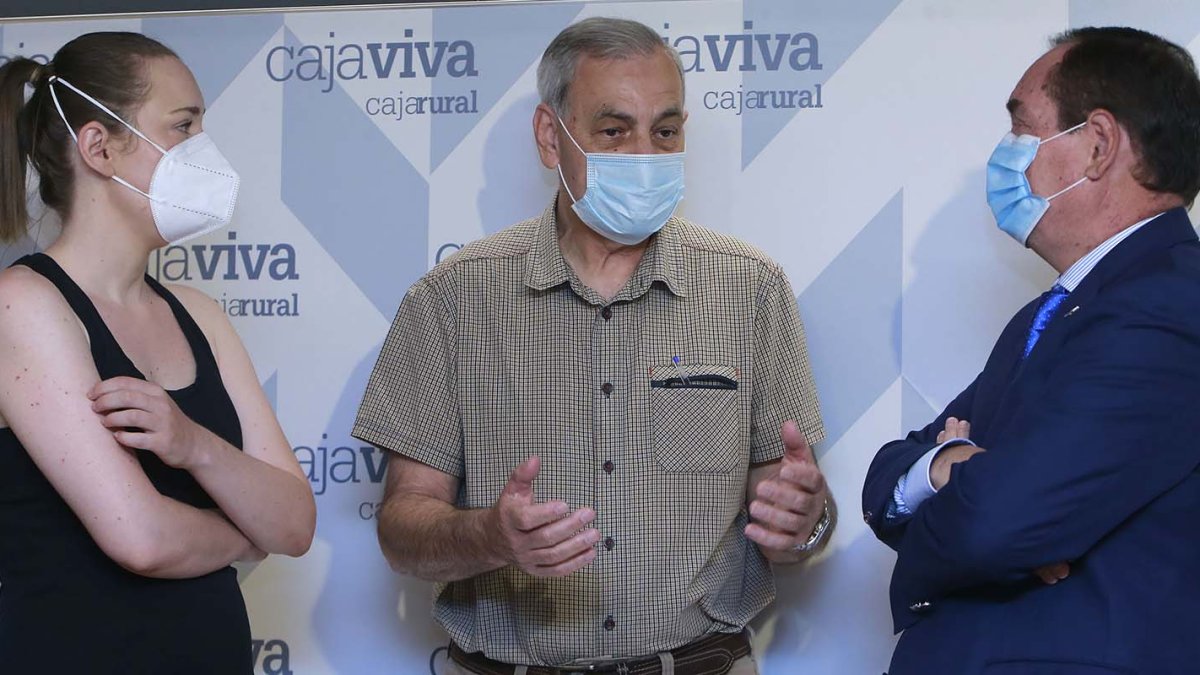 Cecilia García Campos, Ramón Sobremonte y Jose María Bermúdez durante la presentación del proyecto. RAÚL OCHOA