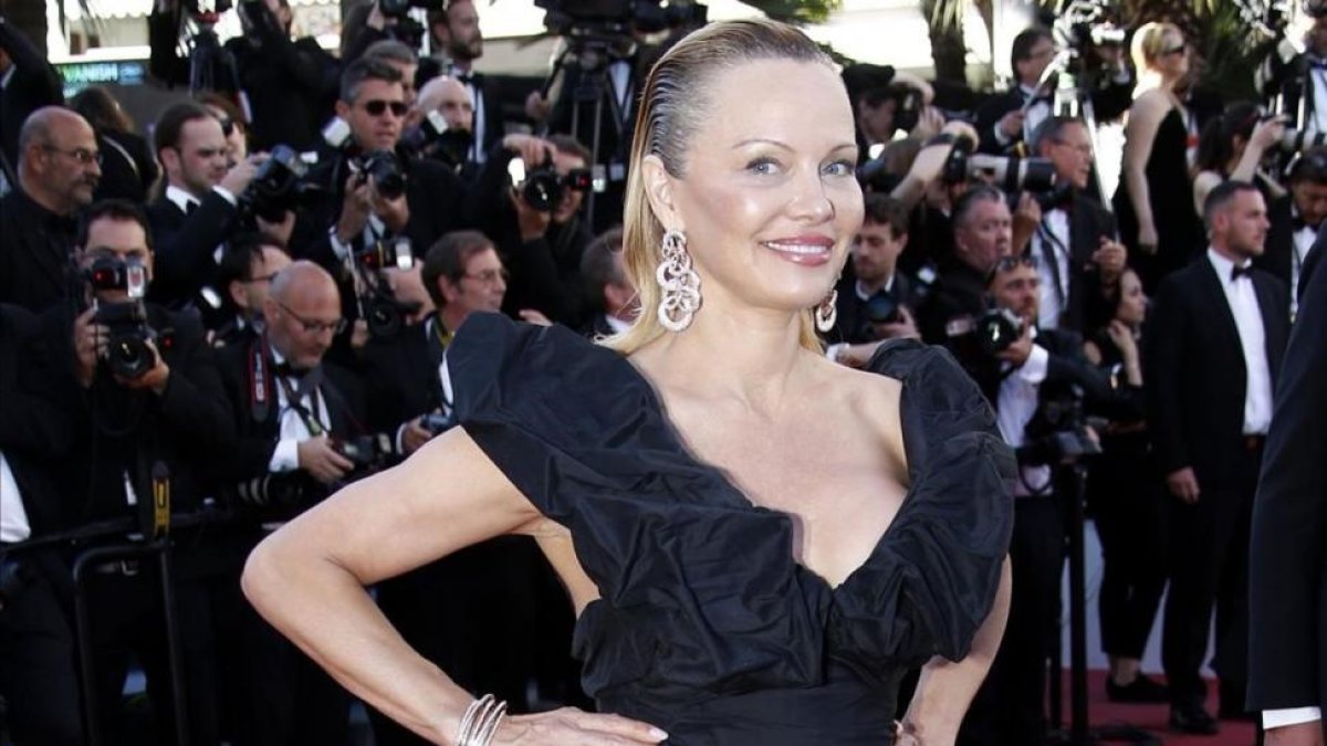 Pamela Anderson, esta semana en Cannes.-EFE / SEBASTIEN NOGIER
