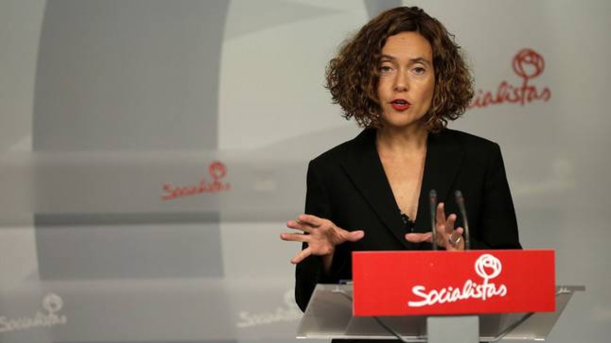 La que será número dos de la lista del PSOE en Madrid, Meritxell Batet, durante una rueda de prensa.-JOSÉ LUIS ROCA
