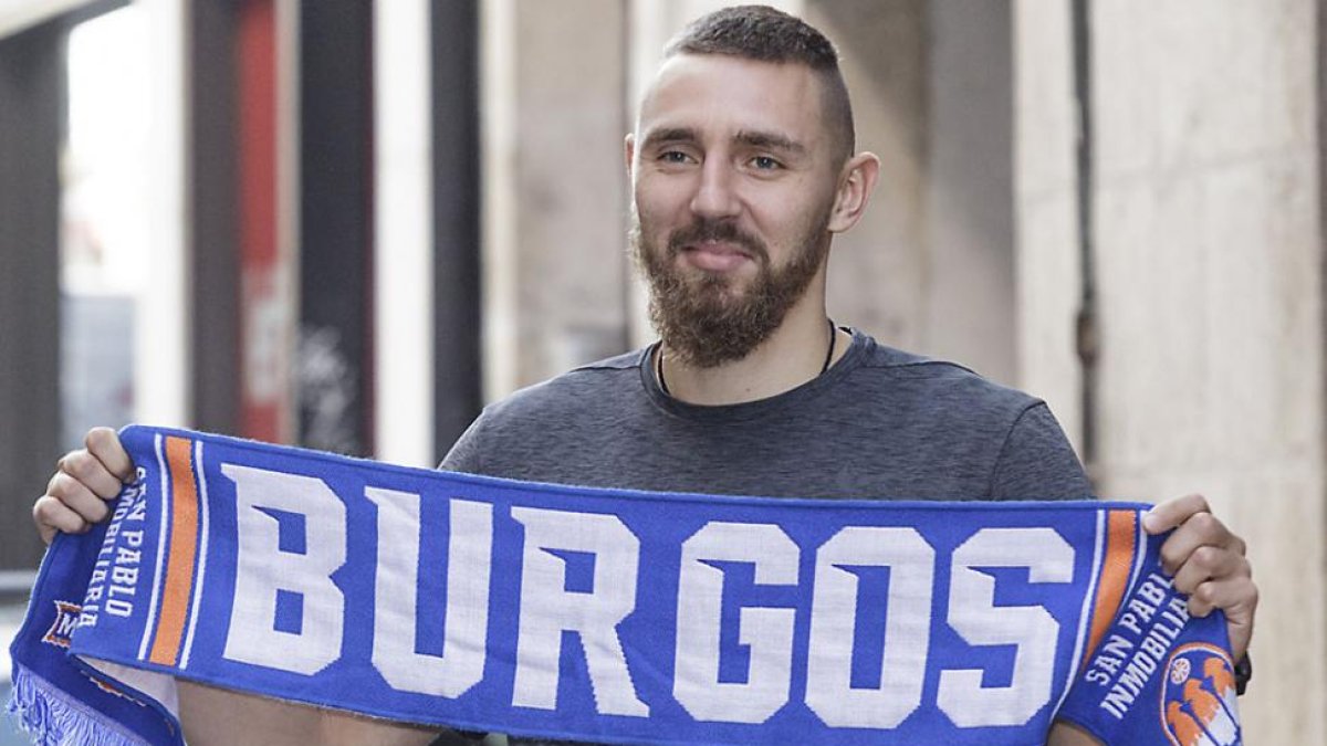 Deividas Gailius ya se encuentra en Burgos y hoy se sumará a los entrenamientos-Santi Otero